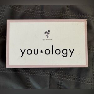 Younique You-ology facial cleansing/exfoliating brush